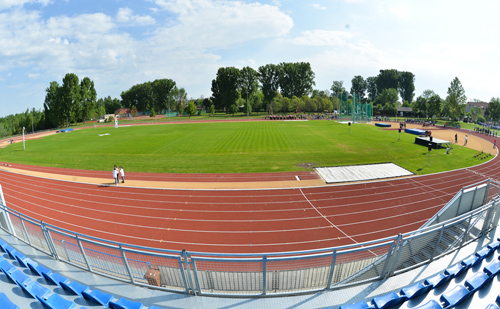 A fehérvári  Regionális Atlétikai Központot sportmajálissal avatták fel
